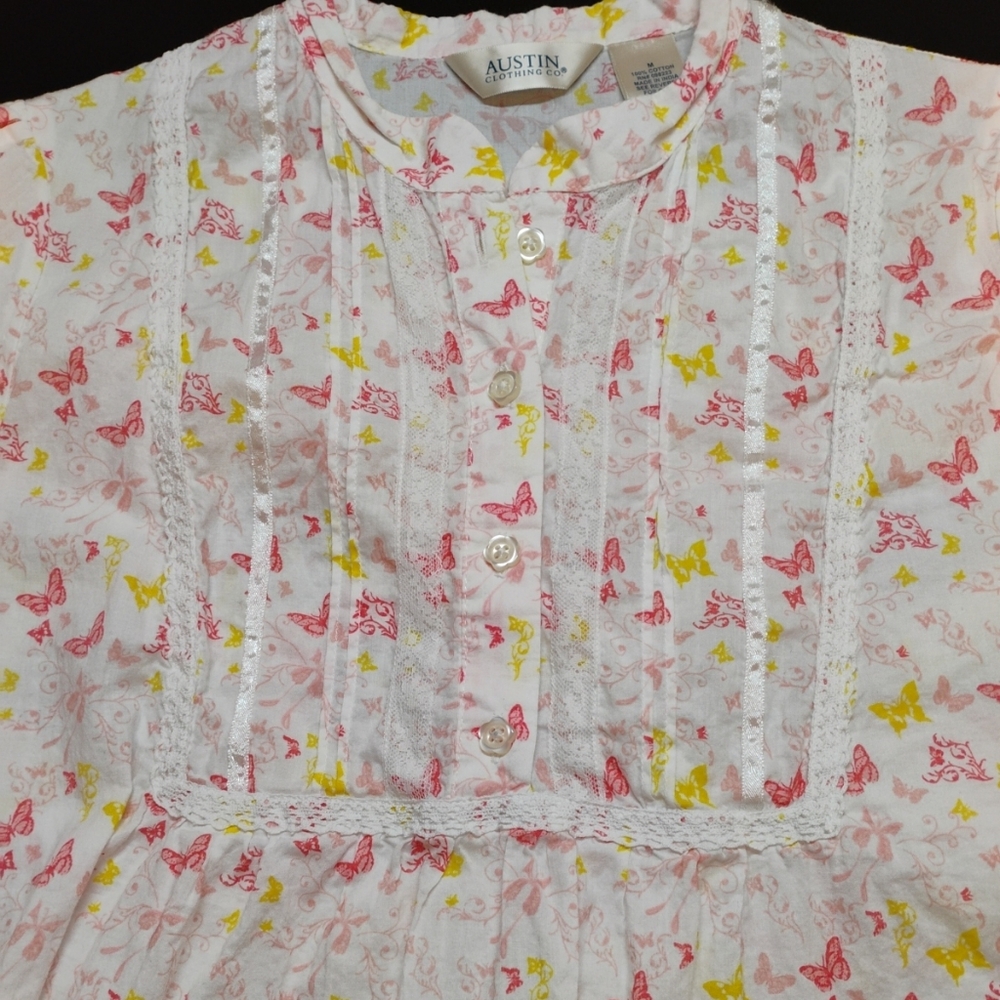 Austin Colthing Co. Butterfly Blouse Womens Sz Medium Lace Pullover Short Sleeve